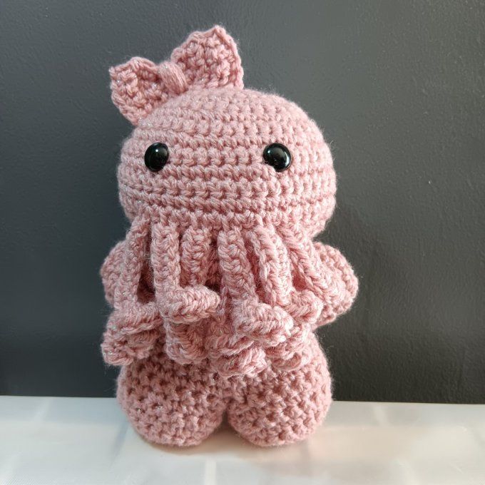 Baby Cthulhu Nœud Rose